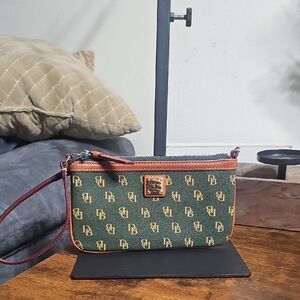 Dooney & Bourke Gretta Large Slim Wristlet...Ivy